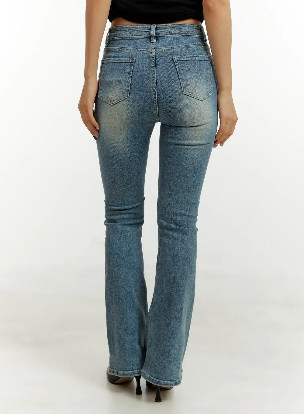 Classic Bootcut Jeans CY409