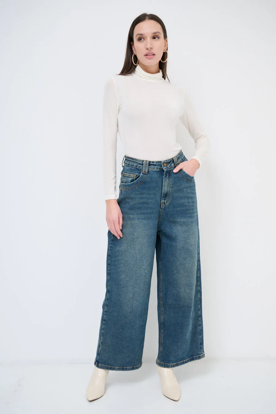 High-waisted wide-leg denim jeans wholesale