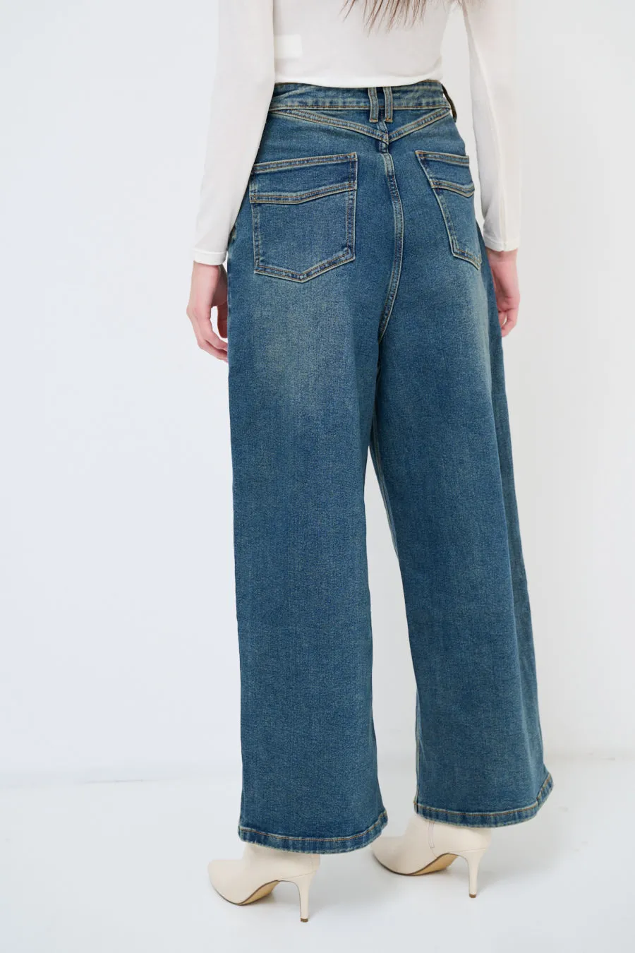 High-waisted wide-leg denim jeans wholesale