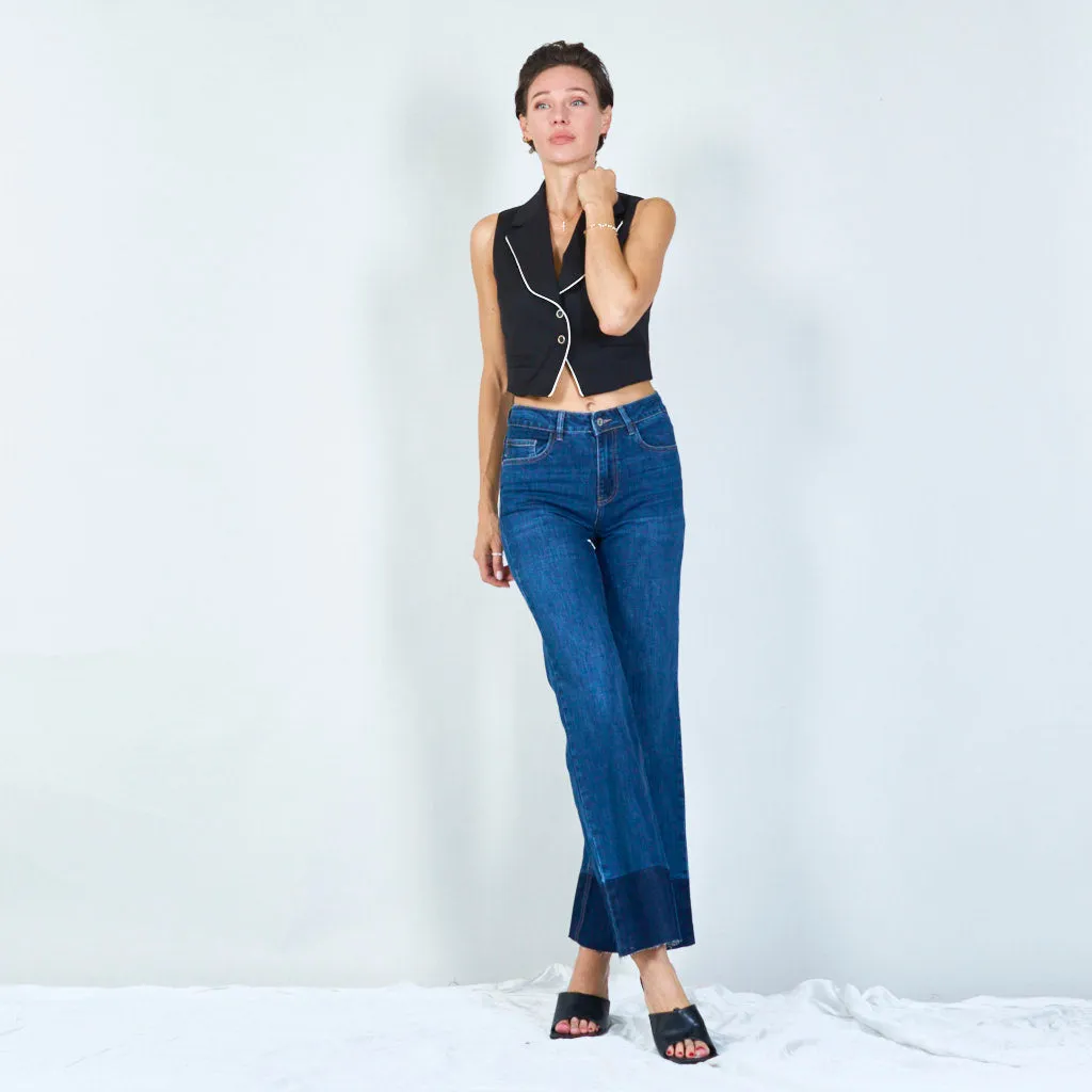 Trendy high-waisted wide leg jeans with contrast hem wholesale