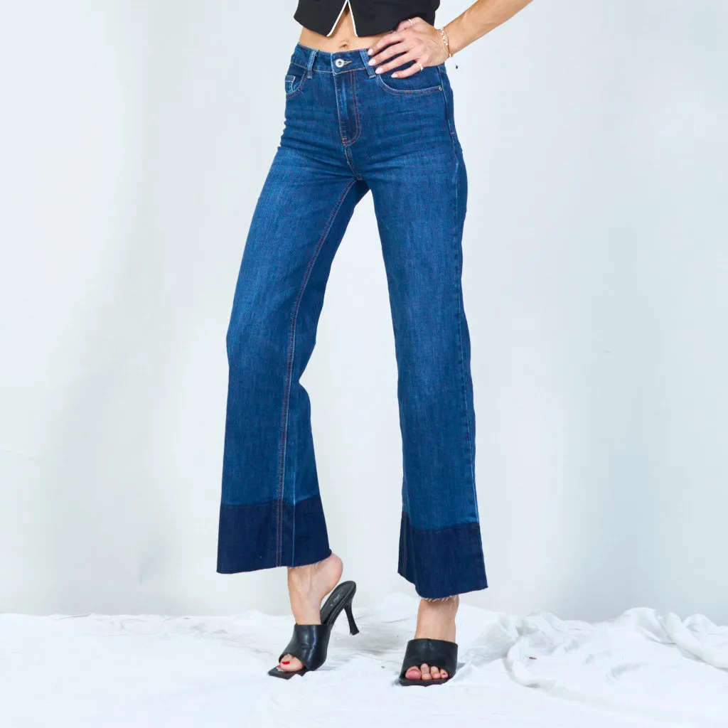 Trendy high-waisted wide leg jeans with contrast hem wholesale